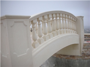 Pietra Leccese Calcare Balustrades