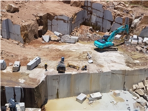 Brunette Brown Granite Blocks