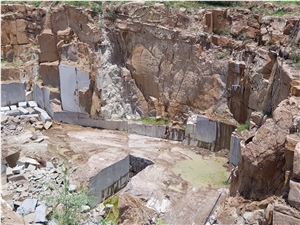 Brunette Brown Granite Blocks