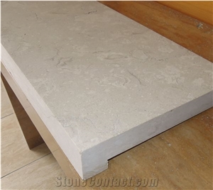 Crema Habitat Fossile Shellstone Pool Deck