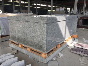 Economical Gray Grantie Double Crypts Mausoleum