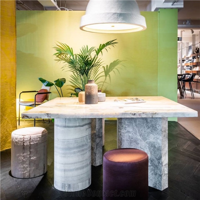 Onyx Table