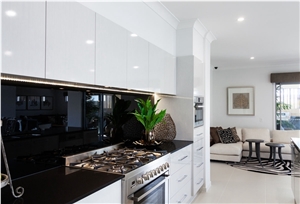 China Absolute Black Quartz Slabs 320x160cm