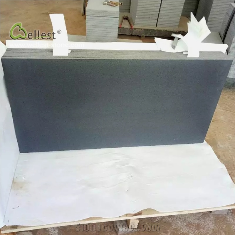 B402m Black Basalt Honed Cut to Size Spring Resort