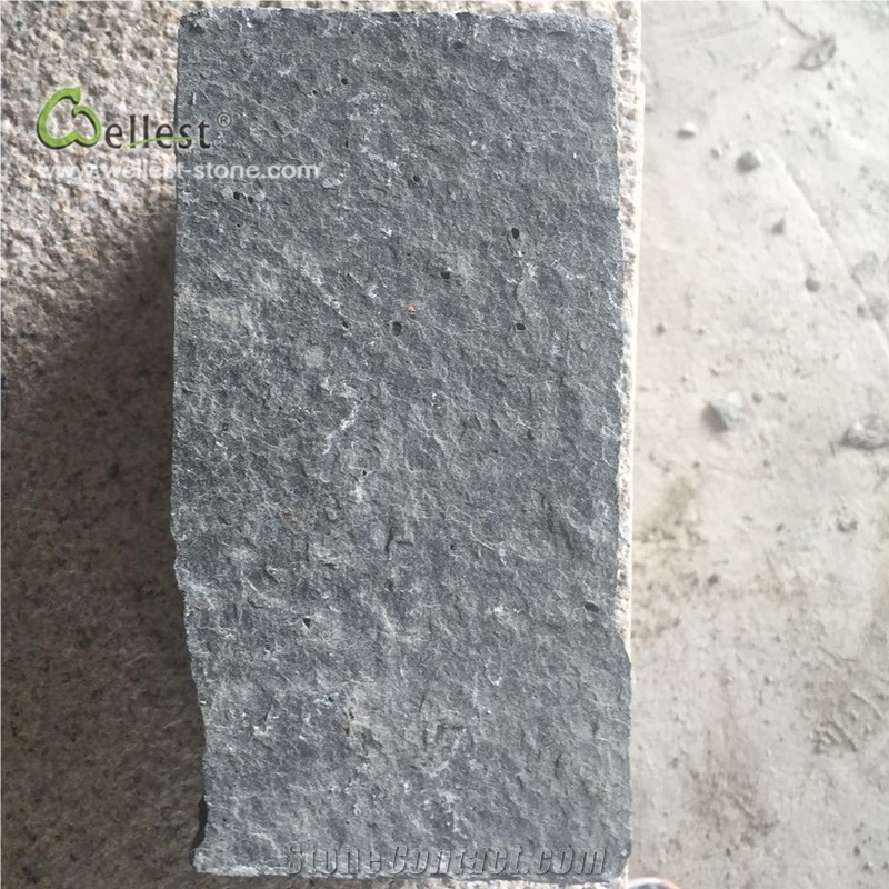 B653 Black Basalt Flamed Cube Stone Cobble Stone