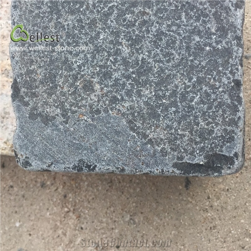 B653 Black Basalt Flamed Cube Stone Cobble Stone