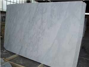 Italian Calacatta Caldia Slabs & Tiles