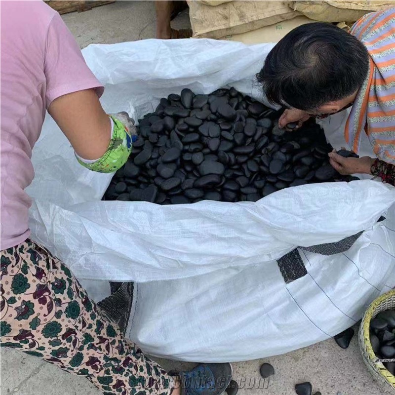 Black Pebble Stone Ordinary Polished
