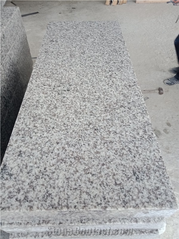 G655 Hazel White Flamed Tile