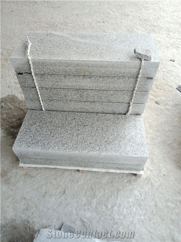 G655 Hazel White Flamed Tile