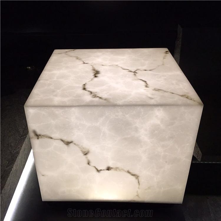 Artificial Decoration Material White Round Table