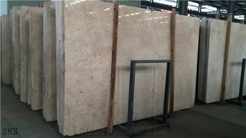 Christmas Beige Marble Desert Oman Slab in China