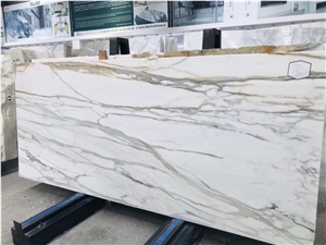 Italy Bianco Calacatta Marble Marmi Slab in China