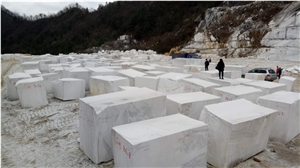 Lincoln White Marble Block