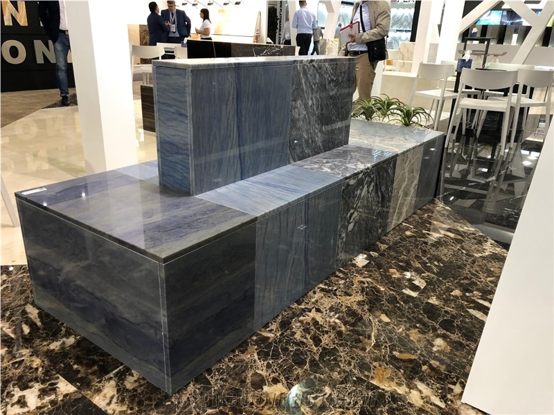 Marble Tiles & Slabs