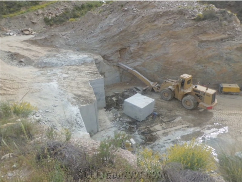 Verde Lago Granite Block