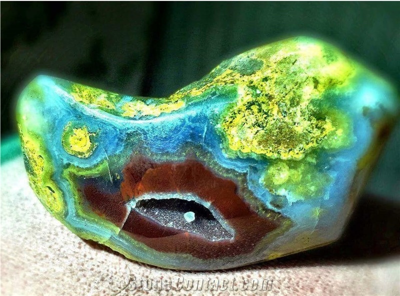 Supplying Agate Rocks from Turkey