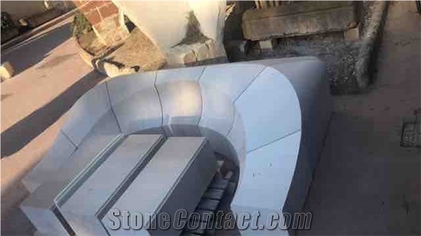 Biancone Apricena Solid Door Arc