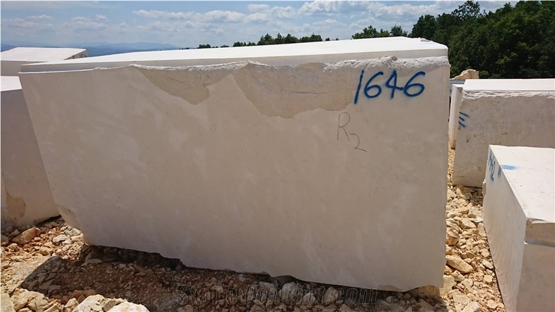 Vratza Limestone Blocks - R2 Extra