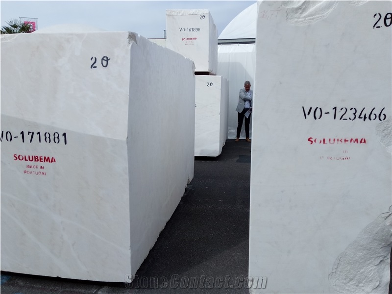 Vigaria White Marble Rough Blocks