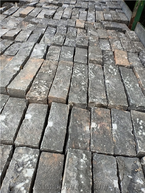 Vietnam Basalt Palisadies