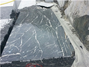 Spider Green Rough Green Marble Blocks