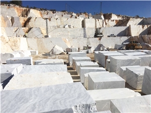 Infinito White Marble Blocks