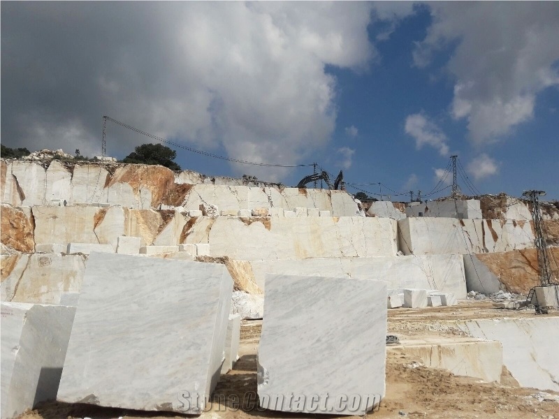 Infinito White Marble Blocks