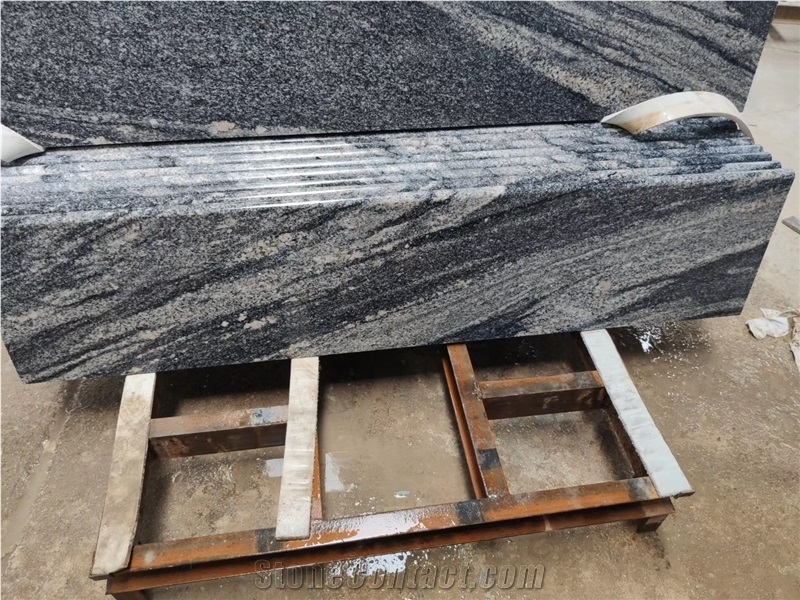 China Juparana Granite Tile Waves Black Granite