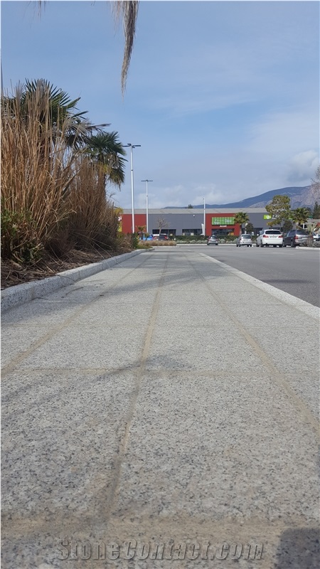 Kerbstone with Bianco Sardo Granite Original
