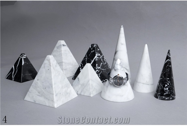 Natural White Stone Necklace Display Rack