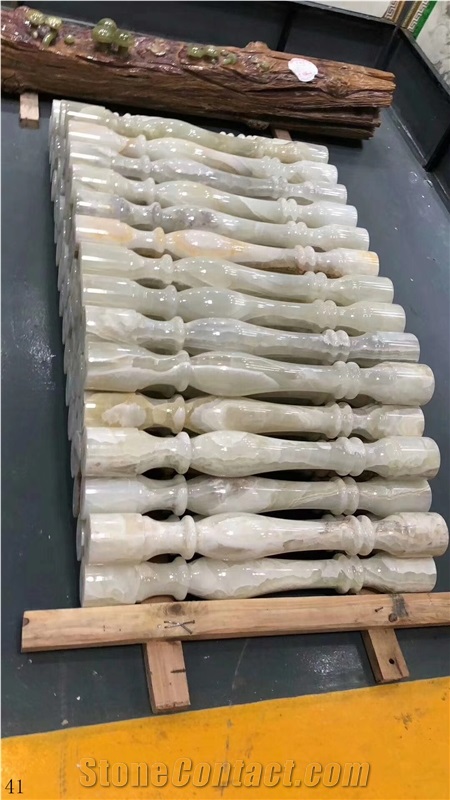 Onice Di Sicilia Yellow Onyx Jade Stair Balustrade