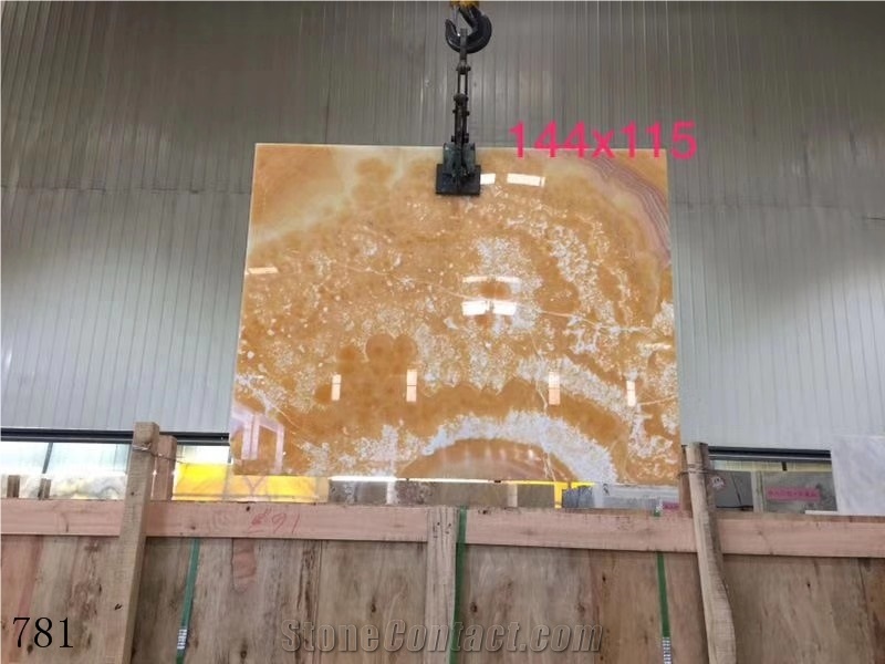 Onice Nuvolato Extra Orange Onyx Bojnord Slab Wall