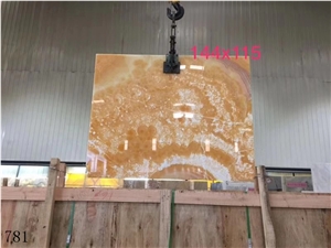 Onice Nuvolato Extra Orange Onyx Bojnord Slab Wall