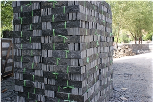 Black Quartzite Mushroom Stone Outer Wall Stone