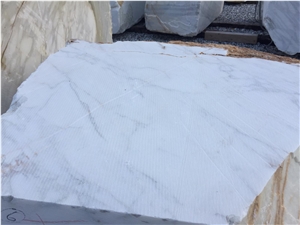Calacatta Gold Borghini Blocks in Stock