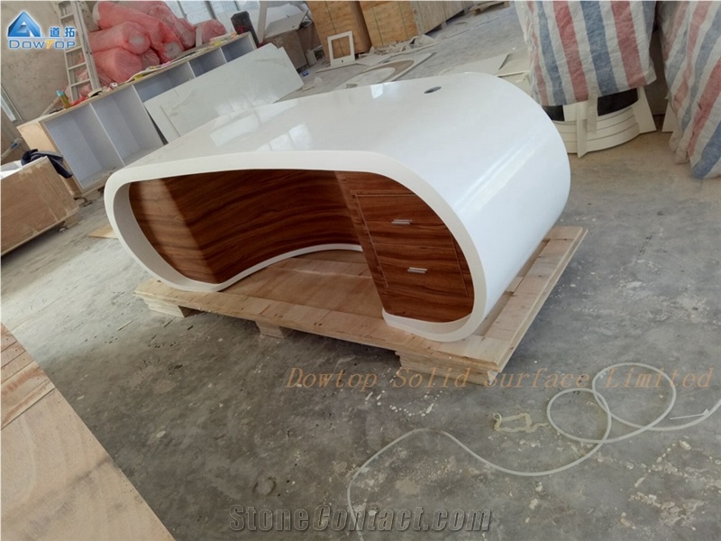 Italian Design Office Desk Goggle Desk Ceo Table