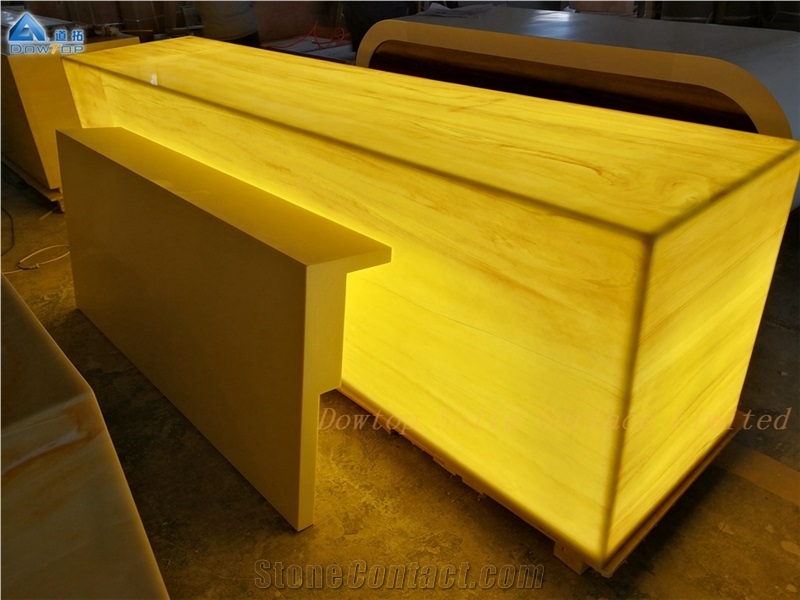 Modern High-Grade Translucent Stone Bar Counter