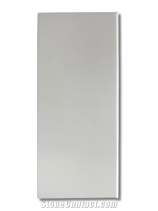 Silver Classic Matte Quartz 03