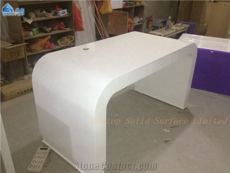 U Shape White Manager Office Desk Top