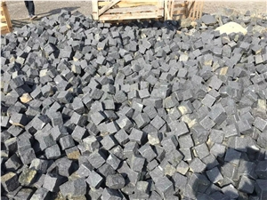 Absolue Black Basalt G684 10x10x10cm Split Cubes
