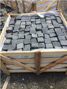 Absolue Black Basalt G684 10x10x10cm Split Cubes