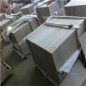 China Rusty Granite G682 Flamed Tiles