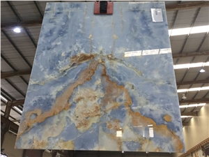 Blue Onyx 16mm Slab Use in Back Wall
