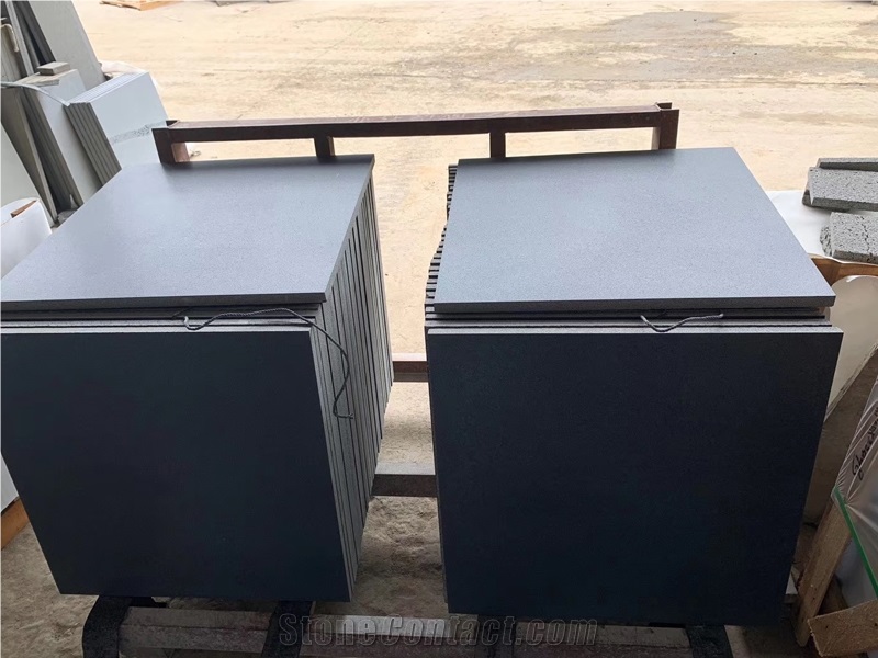China Black Basalt Stone Hainan Black Slab Tiles