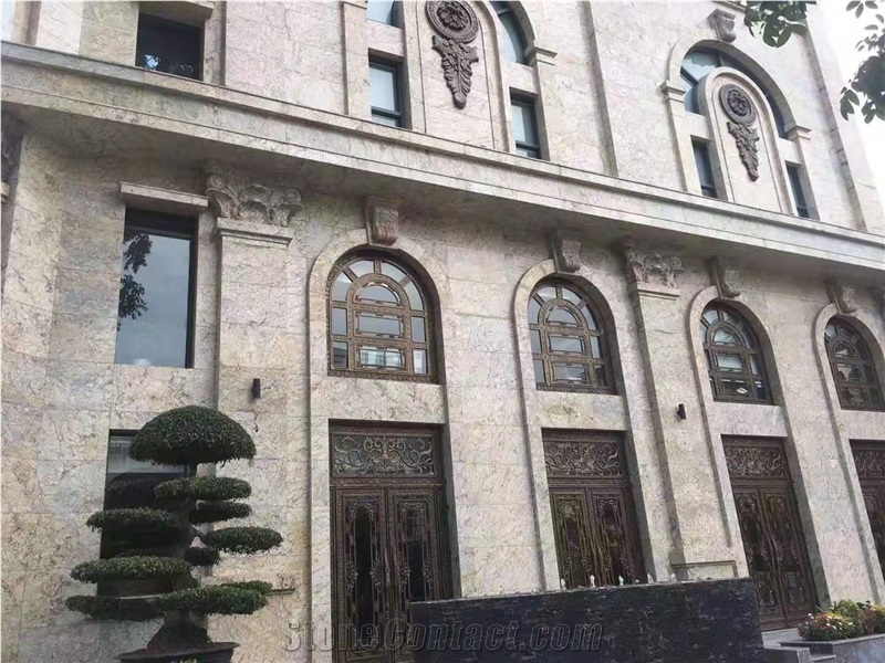 China Golden Crystal Granite Slab
