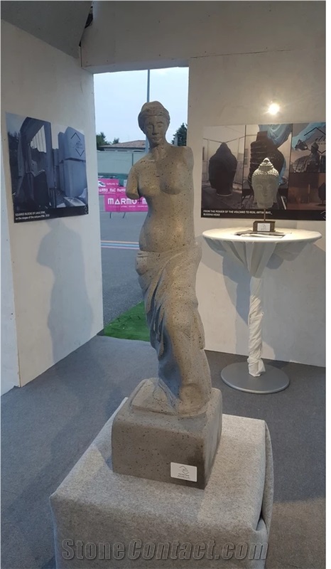 Venere Di Milo Statue in Basalt Pietra Lavica