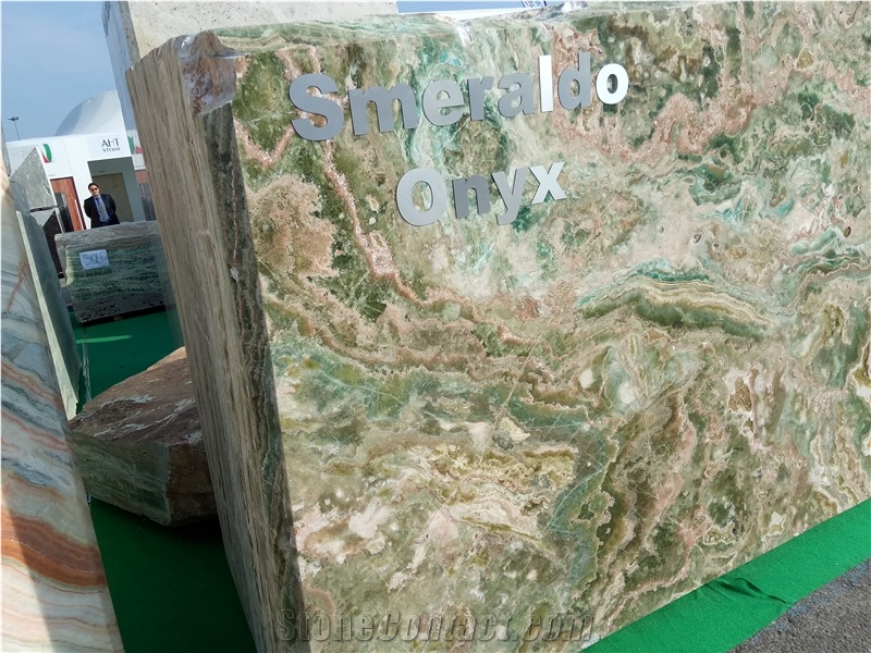 Smeraldo Onyx-Smeralda Onyx Blocks