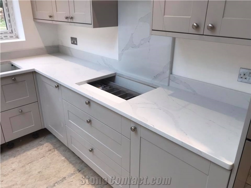 Calacatta Quartz Kitchen Countertop