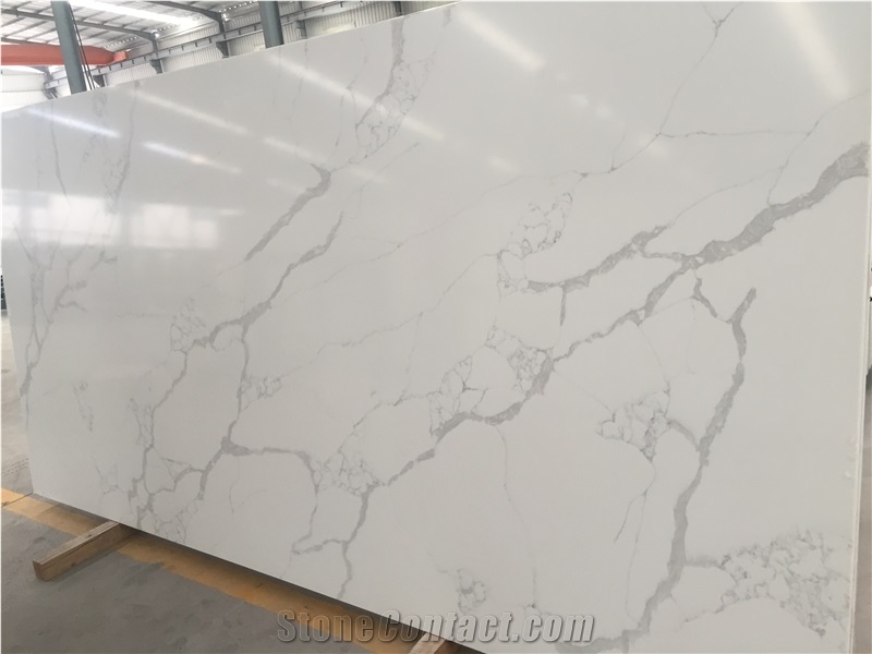 Calacatta Quartz Kitchen Countertop